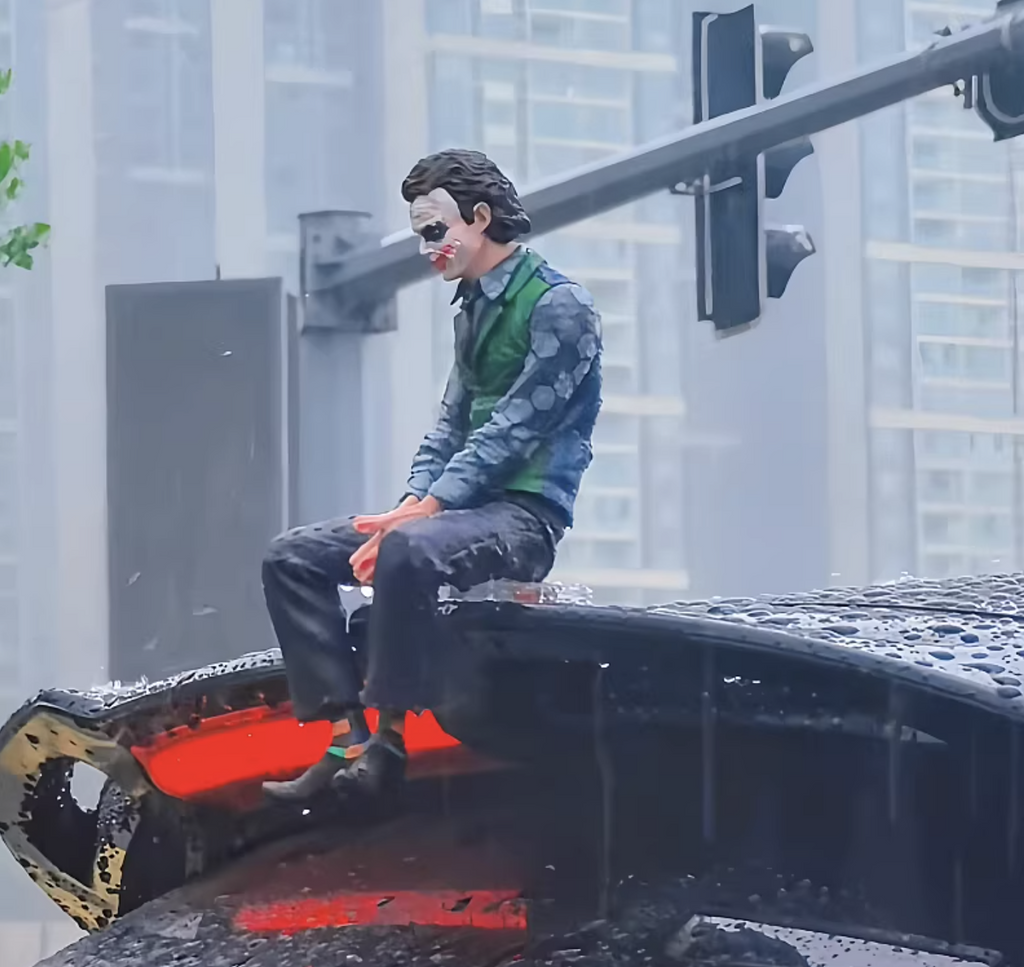 Heath Ledger Joker Roof/Trunk Figure