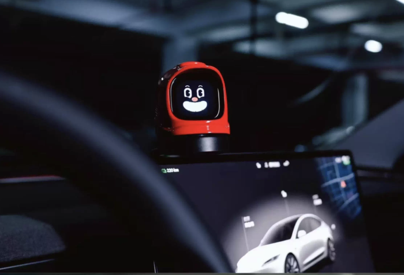 Car electronic pet figurine trendy smart companion